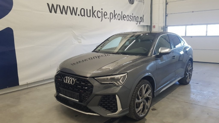 Audi Q3 RS S tronic Attention! Vehicle deregistered!