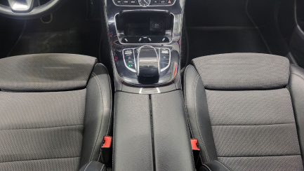 Zdjęcie przedmiotu: Mercedes-benz E 220 d 4-Matic 9G-TRONIC