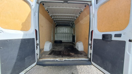 Zdjęcie przedmiotu: Peugeot BOXER 435 2.2 BlueHDi E6.2 3.5t L4H2 Premium Oświadczenie o utracie DR