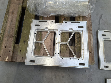 Zdjęcie przedmiotu: Напівавтоматичний запайщик лотків BOKAMA G250 VAC