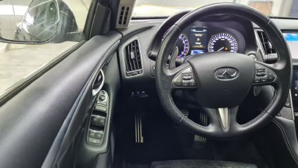 Zdjęcie przedmiotu: Infiniti Q50 2.0t Sport Sound Studio by Bose aut