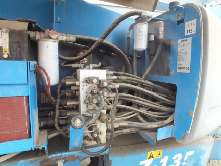 Zdjęcie przedmiotu: GENIE Z 135/70 articulated petrol platform