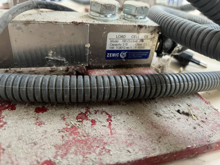 Zdjęcie przedmiotu: Elektroniczny system wagowy do mieszalnik&oacute;w pasz ZUPTOR PRO 