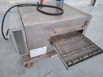 Zdjęcie przedmiotu: Piec do pizzy taśmowy Lincoln Impinger II Fast Bake/1164A