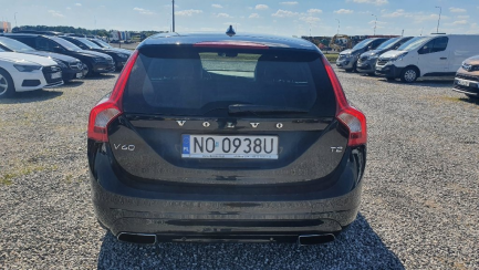 Zdjęcie przedmiotu: Volvo V60 T2 momentum aut