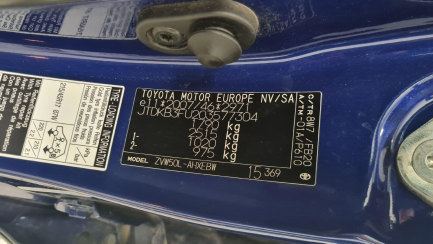 Zdjęcie przedmiotu: Toyota Prius 1.8 Hybrid Premium Pojazd zasilany LPG, Brak dokumentacji instalacji gazowej