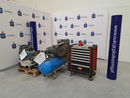 Zdjęcie przedmiotu: Workshop equipment set