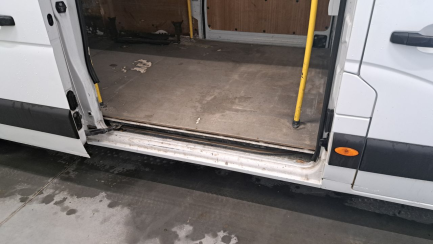 Zdjęcie przedmiotu: Renault Master FWD dCi E6 3.5t L3H3 Pack Clim