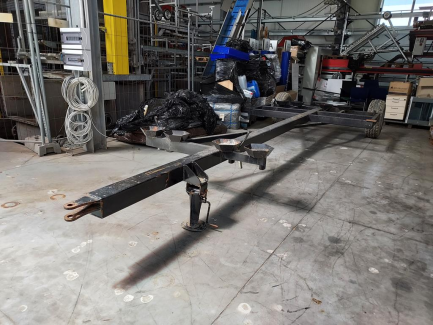 Zdjęcie przedmiotu: Maszyna do zbioru kwiatostanu konopii MMiUR MDK 2,7G