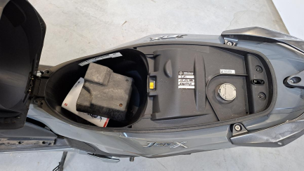 Zdjęcie przedmiotu: SKUTER SYM JET X 125