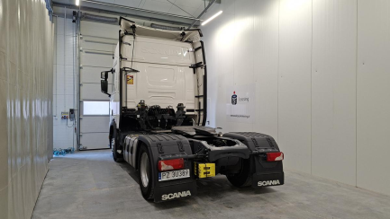 Zdjęcie przedmiotu: SCANIA R460 Super E6 18.0t 4x2 NA Highline