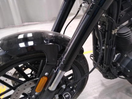 Zdjęcie przedmiotu: Harley Davidson Sportster Roadster