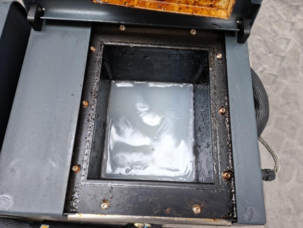 Zdjęcie przedmiotu: MELER B4 hot melt glue applicator