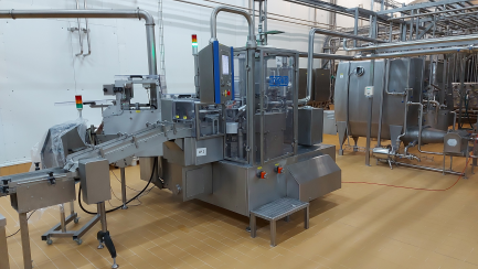 Zdjęcie przedmiotu: Automatic machine for packing butter into TREPKO 822 cubes and collective packing cubes into boxes TREPKO 710