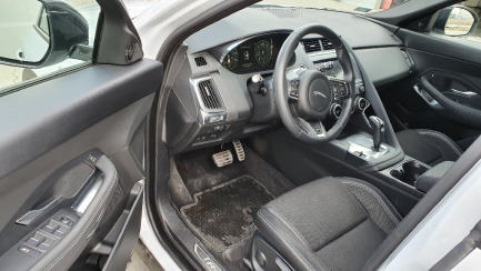 Zdjęcie przedmiotu: Jaguar E-PACE SUV