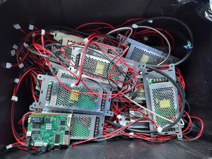 Zdjęcie przedmiotu: SCEO EASY LED V4 modular LED screen with a light structure