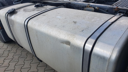 Zdjęcie przedmiotu: Iveco AS440T/P 4x2 Hi-Way