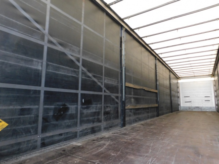 Zdjęcie przedmiotu: SCHMITZ CARGOBULL AG S01, SCS 24 / L-13.62 E B curtain semi-trailer