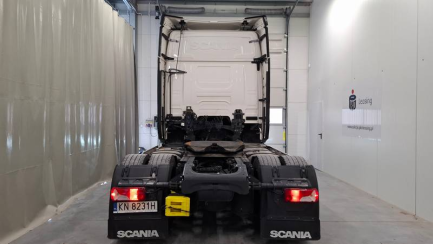 Zdjęcie przedmiotu: SCANIA R460 Super E6 18.0t 4x2 NA Highline