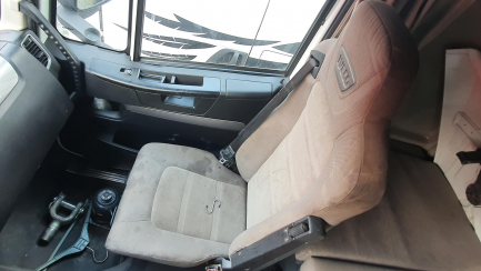 Zdjęcie przedmiotu: Iveco AS440T/P 4x2 Hi-Way