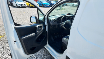 Zdjęcie przedmiotu: Peugeot Partner E5 2.2t Active L1