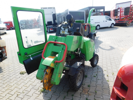 Zdjęcie przedmiotu: Self-propelled grubber for stumps Laski s.r.o F 500H / 38