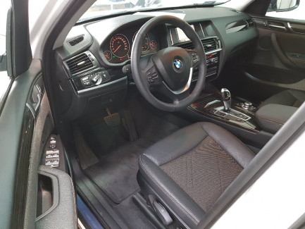 Zdjęcie przedmiotu: Bmw X3  sDrive18d xLine aut