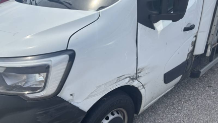 Zdjęcie przedmiotu: RENAULT/CARPOL MASTER FWD 2.3 dCi E6 3.5t L3H1 Extra S&S+E