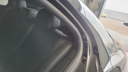 Zdjęcie przedmiotu: Mercedes-benz E 300 e AMG LINE PREMIUM 4Matic
