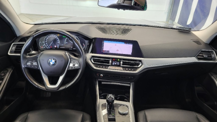 Zdjęcie przedmiotu: Bmw 320d Advantage aut