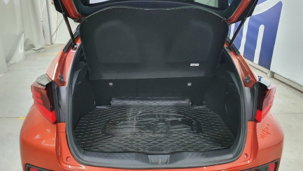 Zdjęcie przedmiotu: Toyota C-HR 2.0 Hybrid Premiere Edition