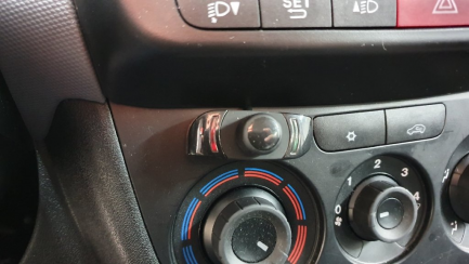 Zdjęcie przedmiotu: Opel Combo Kombi Tour 1.4 Enjoy 