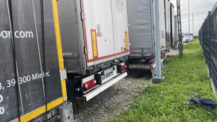 Zdjęcie przedmiotu: SCHMITZ SCB S3T Dropside