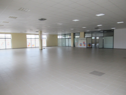 Zdjęcie przedmiotu: budynek handlowo-usługowy