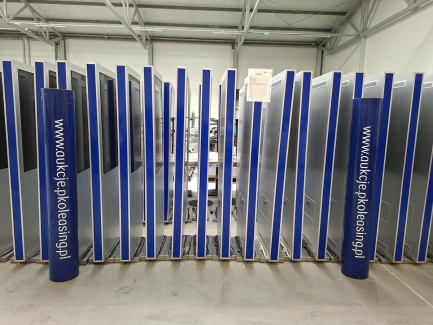 Totemy reklamowe 43’’ – 10 szt.