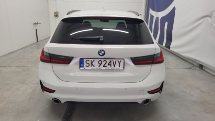 Zdjęcie przedmiotu: BMW 318i Sport Line aut