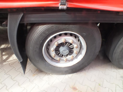 Zdjęcie przedmiotu: KAESSBOHRER MAXIMA XS Curtain trailer