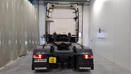 Zdjęcie przedmiotu: SCANIA R460 Super E6 18.0t 4x2 NA Highline