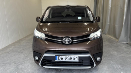 Zdjęcie przedmiotu: Toyota ProAce Verso 2.0 CRD E6.2 2.9t Medium Family S&S Aut.