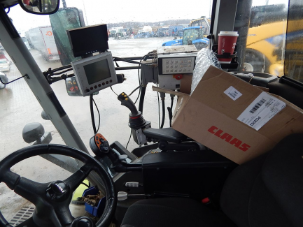 Zdjęcie przedmiotu: Ciągnik rolniczy CLAAS XERION 3800 TRAC VC