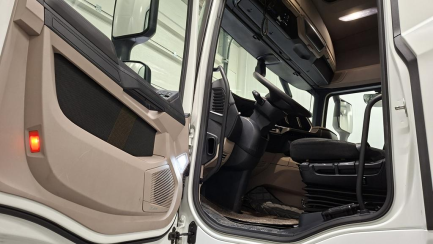 Zdjęcie przedmiotu: DAF XG FT Space Cab 480 E6 18.0t