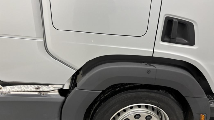 Zdjęcie przedmiotu: SCANIA R450 E6 20.1t LA 4x2 EB Highline