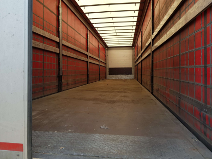 Zdjęcie przedmiotu: SCHMITZ CARGOBULL SCB*S3T Curtain semitrailer