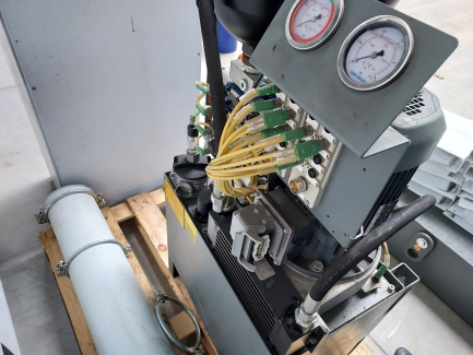 Zdjęcie przedmiotu: Chiron FZ15 W HS machining center