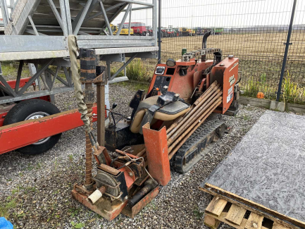 Ditch Witch JT520 horizontal drilling rig with the FT5 blasting system