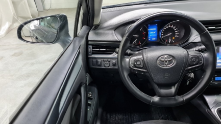 Zdjęcie przedmiotu: Toyota Avensis Kombi 2.0 D-4D Premium