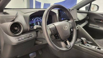 Zdjęcie przedmiotu: Toyota C-HR 1.8 Hybrid Style