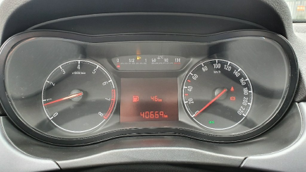 Zdjęcie przedmiotu: Opel CORSA-E Hatchback