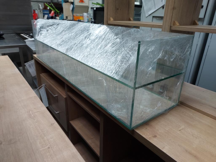 Zdjęcie przedmiotu: Bar furniture (3x cupboard, 4x shelf, 1x glass extension)