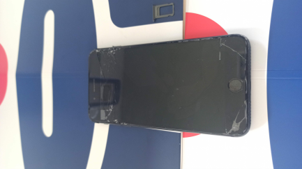 Zdjęcie przedmiotu: Apple iPhone 8 Plus 64GB Star Gray MQ8L2PM / A smartphone